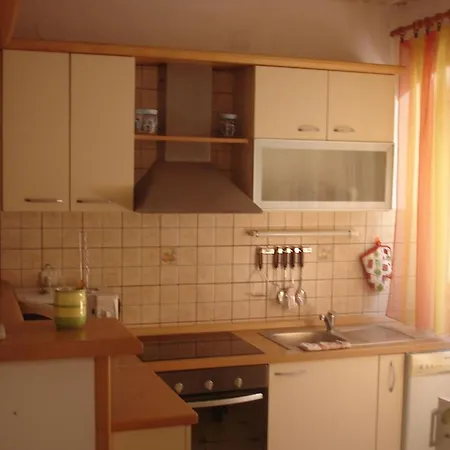 By The Sea Pucisca, Brac - 11263 Apartment *